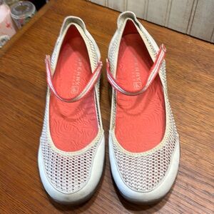 SPERRY Top-Sider Ankle Strap Mesh/Leather Shoes, 7.5, EUC, Cream/Salmon, Velcro